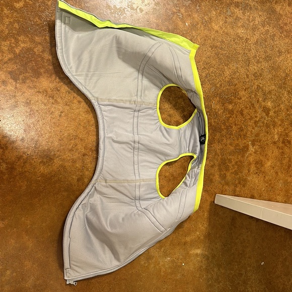 Pet wear - Picture 4 of 4